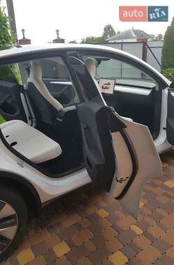 Внедорожник / Кроссовер Tesla Model Y 2023 в 