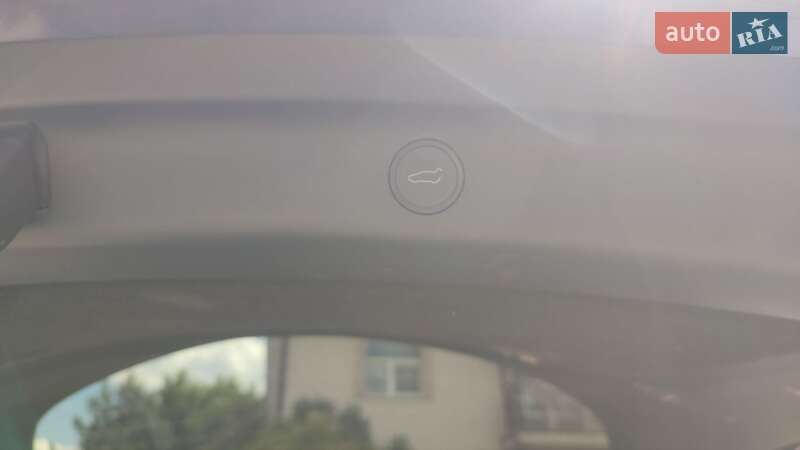 Внедорожник / Кроссовер Tesla Model Y 2022 в Ивано-Франковске фото 41 Внедорожник / Кроссовер Tesla Model Y 2022 в Ивано-Франковске