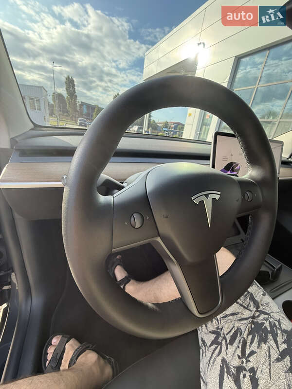 Внедорожник / Кроссовер Tesla Model Y 2022 в Черкассах