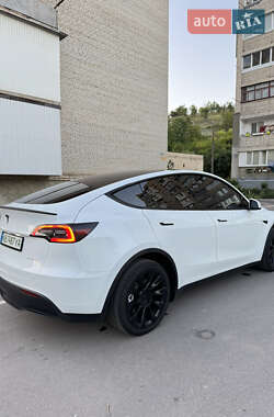 Внедорожник / Кроссовер Tesla Model Y 2023 в 