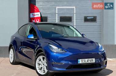 Внедорожник / Кроссовер Tesla Model Y 2021 в Киеве