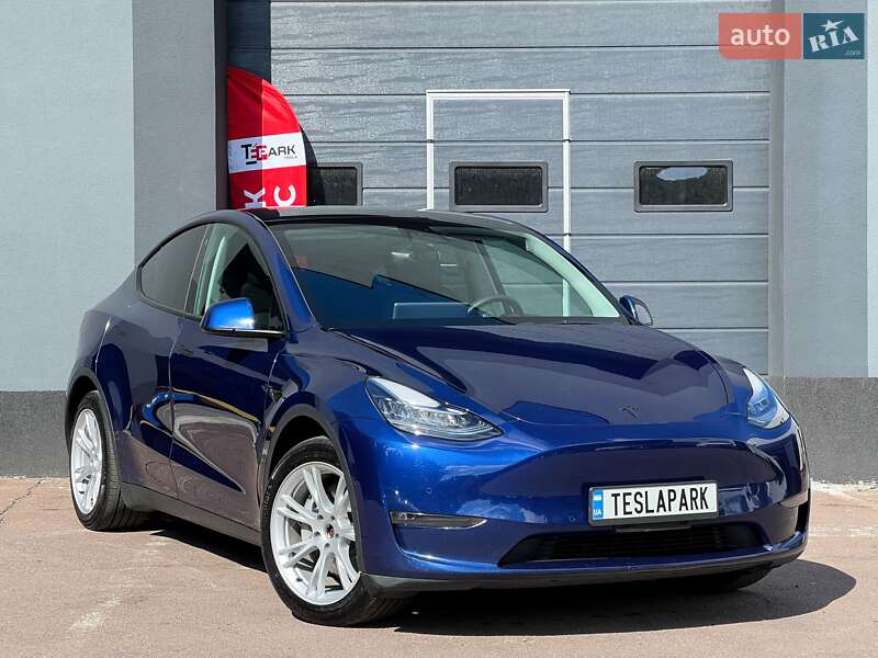 Tesla Model Y 2021