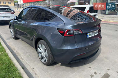 Внедорожник / Кроссовер Tesla Model Y 2023 в 