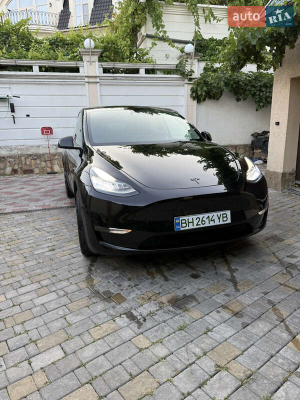 Внедорожник / Кроссовер Tesla Model Y 2023 в Одессе