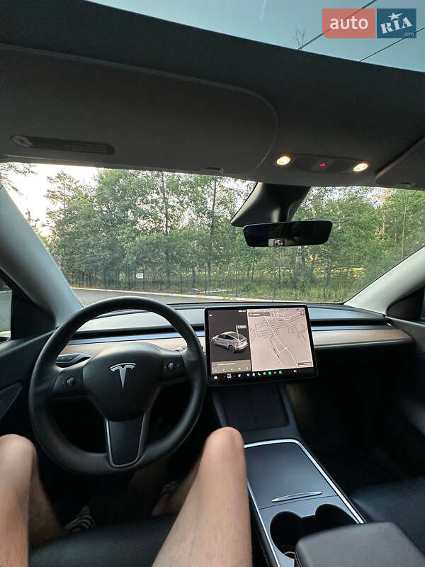 Внедорожник / Кроссовер Tesla Model Y 2021 в Буче
