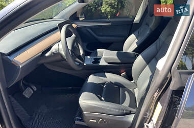 Внедорожник / Кроссовер Tesla Model Y 2024 в 