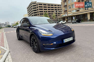 Внедорожник / Кроссовер Tesla Model Y 2021 в 