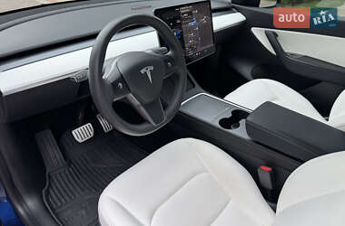 Внедорожник / Кроссовер Tesla Model Y 2021 в 