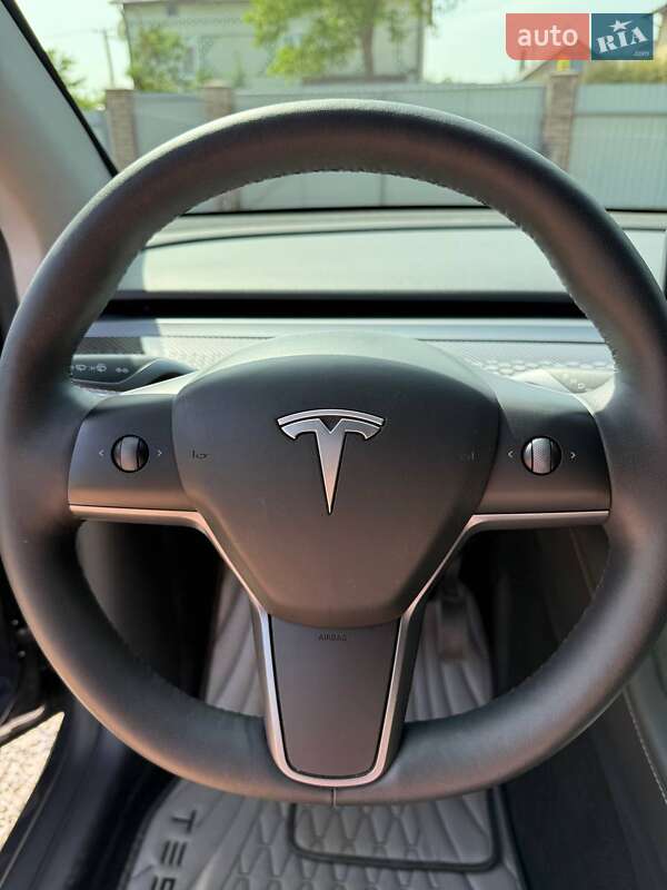 Позашляховик / Кросовер Tesla Model Y 2023 в Львові