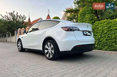 Внедорожник / Кроссовер Tesla Model Y 2021 в 