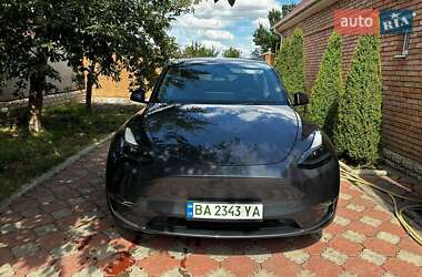 Позашляховик / Кросовер Tesla Model Y 2023 в 