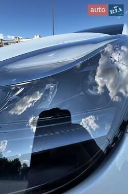 Позашляховик / Кросовер Tesla Model Y 2022 в 