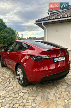 Внедорожник / Кроссовер Tesla Model Y 2023 в Киеве