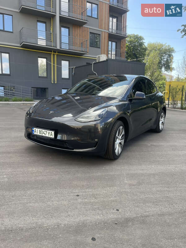 Внедорожник / Кроссовер Tesla Model Y 2024 в 