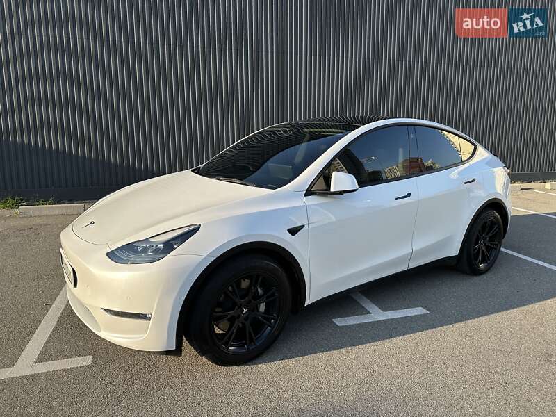 Внедорожник / Кроссовер Tesla Model Y 2021 в Киеве