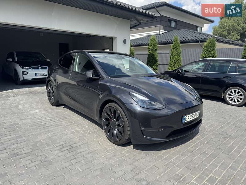 Внедорожник / Кроссовер Tesla Model Y 2024 в Кропивницком