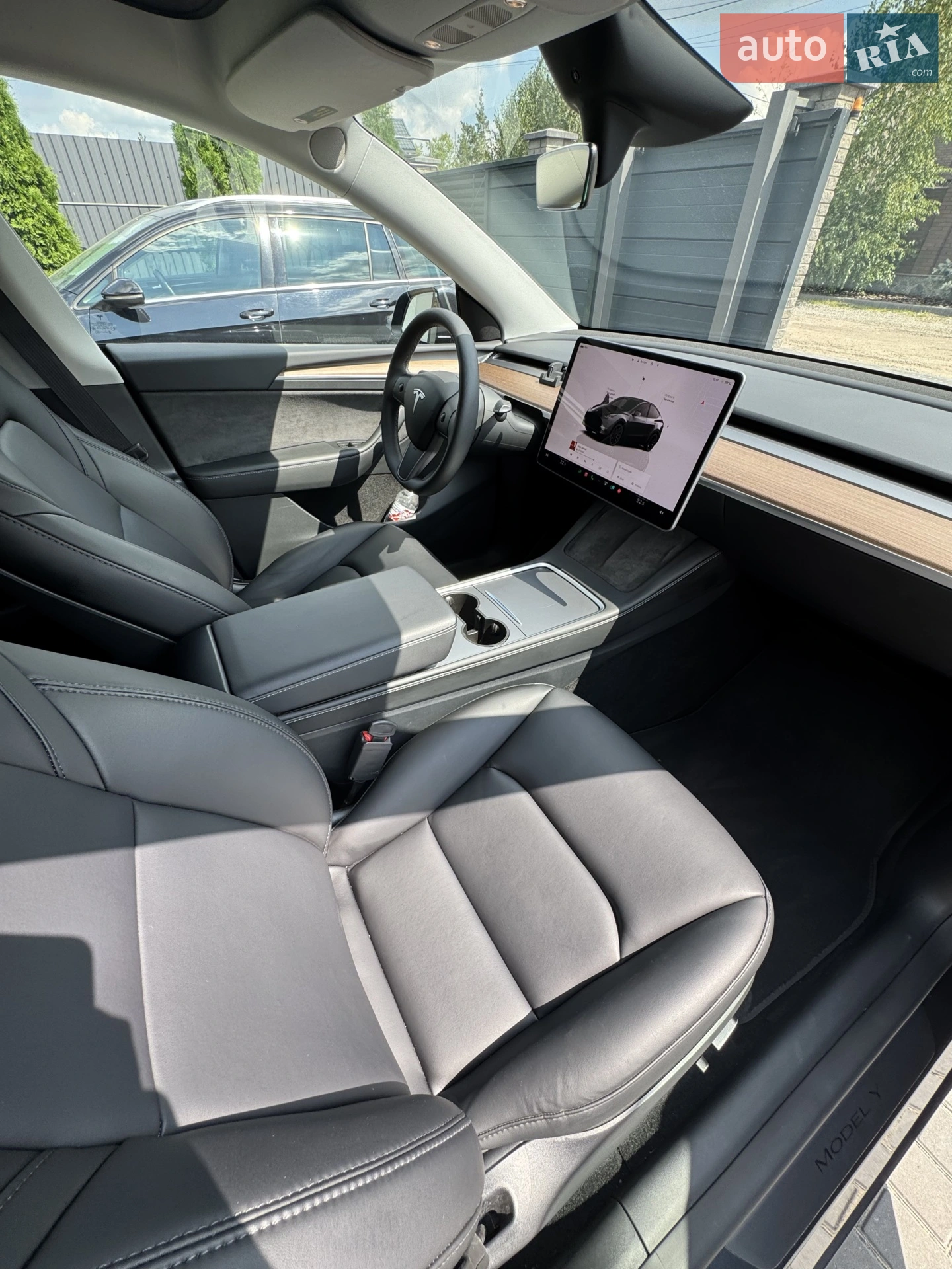 2024 Tesla Model Y - мініатюра 18