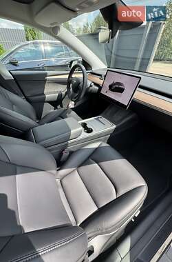 Внедорожник / Кроссовер Tesla Model Y 2024 в 