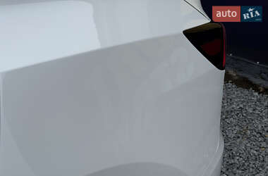 Внедорожник / Кроссовер Tesla Model Y 2021 в 