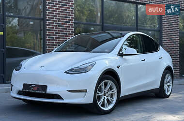 Внедорожник / Кроссовер Tesla Model Y 2021 в 