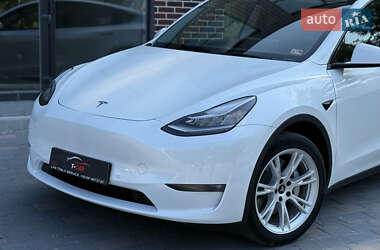 Внедорожник / Кроссовер Tesla Model Y 2021 в 