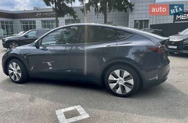 Внедорожник / Кроссовер Tesla Model Y 2024 в 