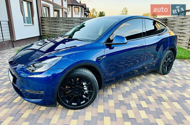 Внедорожник / Кроссовер Tesla Model Y 2023 в Киеве