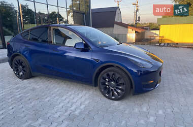 Внедорожник / Кроссовер Tesla Model Y 2024 в 
