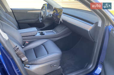 Внедорожник / Кроссовер Tesla Model Y 2024 в 