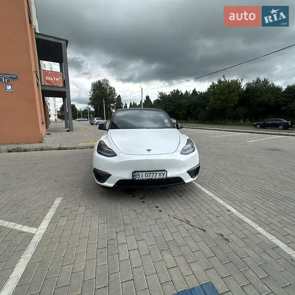 Внедорожник / Кроссовер Tesla Model Y 2020 в Львове