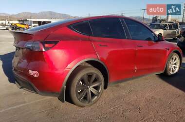 Внедорожник / Кроссовер Tesla Model Y 2024 в 