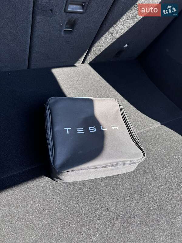 Внедорожник / Кроссовер Tesla Model Y 2021 в Белой Церкви