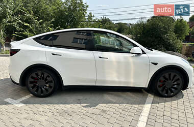 Внедорожник / Кроссовер Tesla Model Y 2021 в 