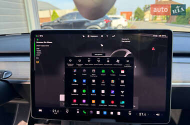 Внедорожник / Кроссовер Tesla Model Y 2022 в Днепре