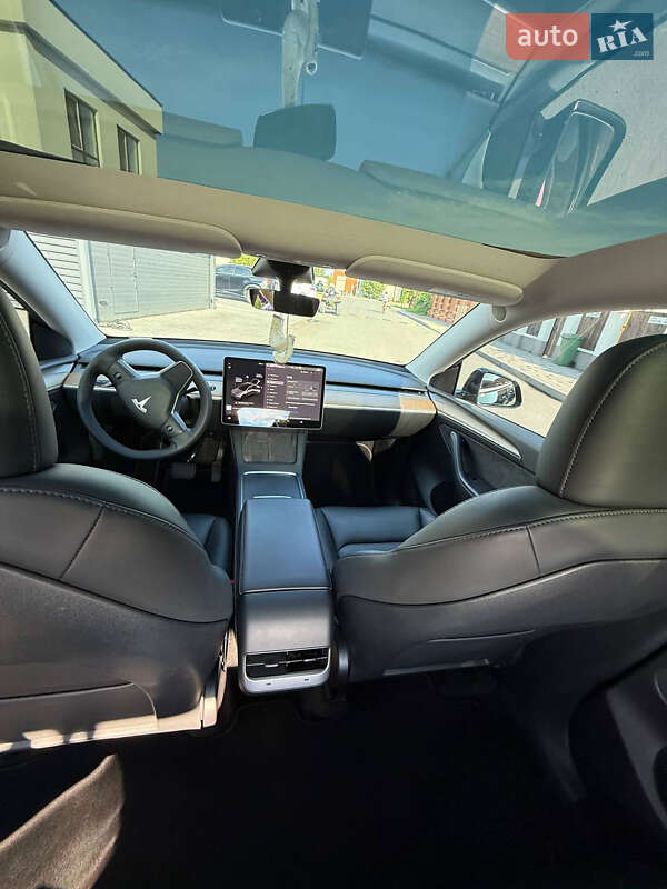 Внедорожник / Кроссовер Tesla Model Y 2022 в Днепре