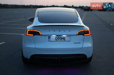 Внедорожник / Кроссовер Tesla Model Y 2023 в 