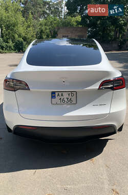 Внедорожник / Кроссовер Tesla Model Y 2023 в 