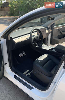 Внедорожник / Кроссовер Tesla Model Y 2023 в 