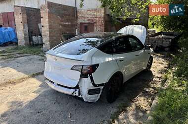 Внедорожник / Кроссовер Tesla Model Y 2022 в 
