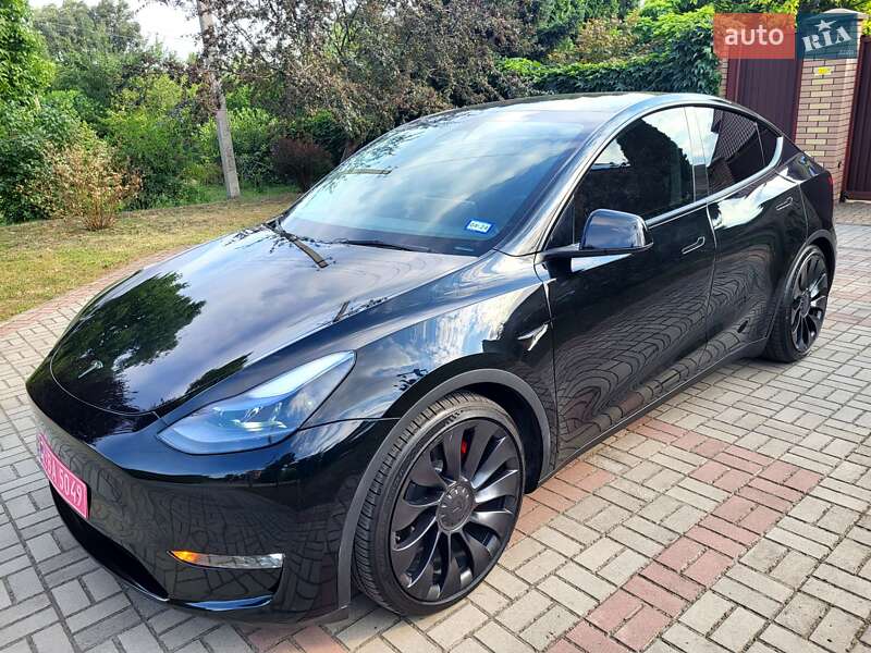 Внедорожник / Кроссовер Tesla Model Y 2023 в 