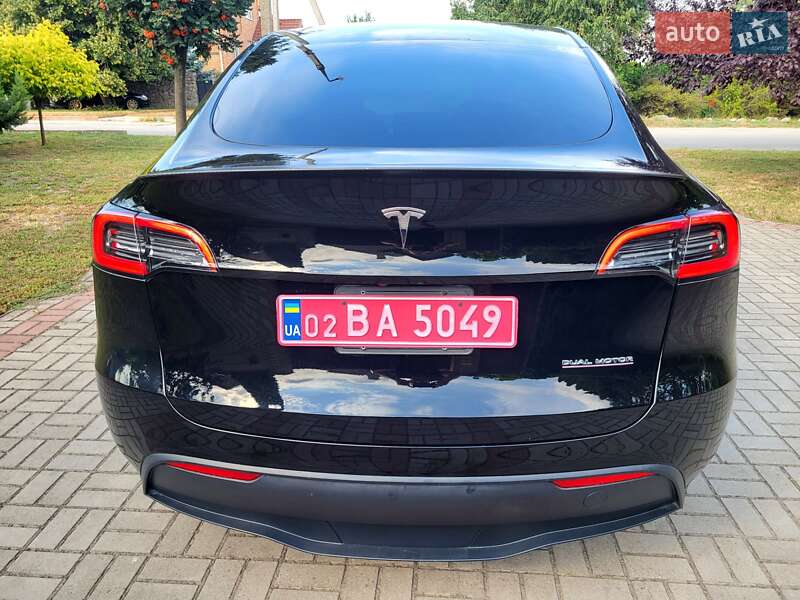 Внедорожник / Кроссовер Tesla Model Y 2023 в Запорожье