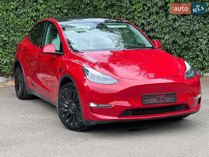 Внедорожник / Кроссовер Tesla Model Y 2023 в Киеве