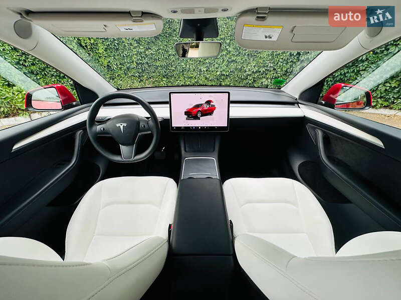 Внедорожник / Кроссовер Tesla Model Y 2023 в Киеве