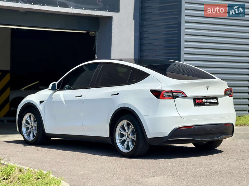 Внедорожник / Кроссовер Tesla Model Y 2023 в Харькове
