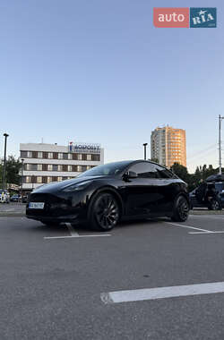 Внедорожник / Кроссовер Tesla Model Y 2023 в 