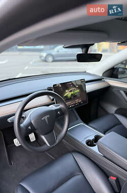 Внедорожник / Кроссовер Tesla Model Y 2023 в 