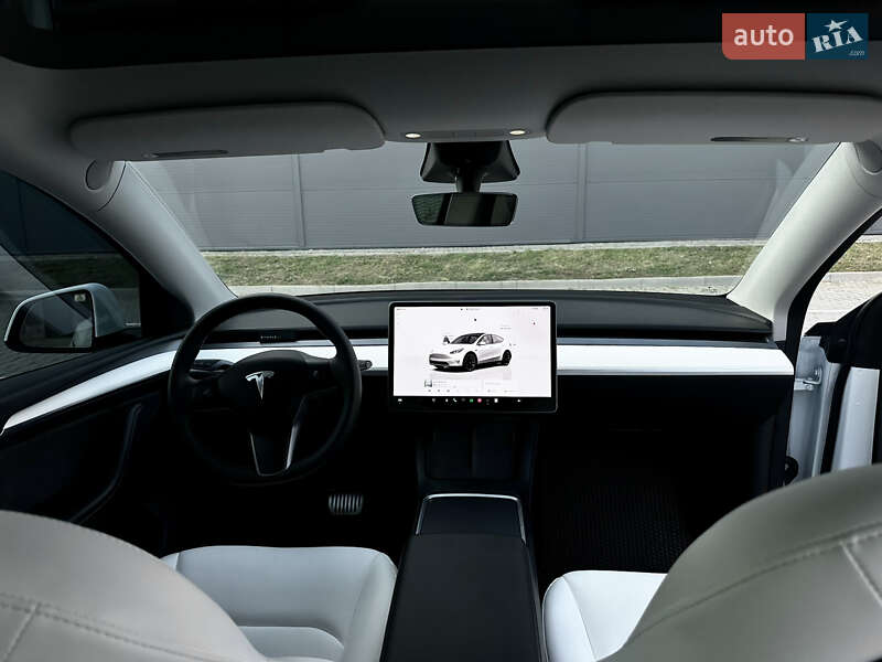 Внедорожник / Кроссовер Tesla Model Y 2022 в Ивано-Франковске