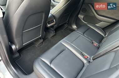 Внедорожник / Кроссовер Tesla Model Y 2021 в 