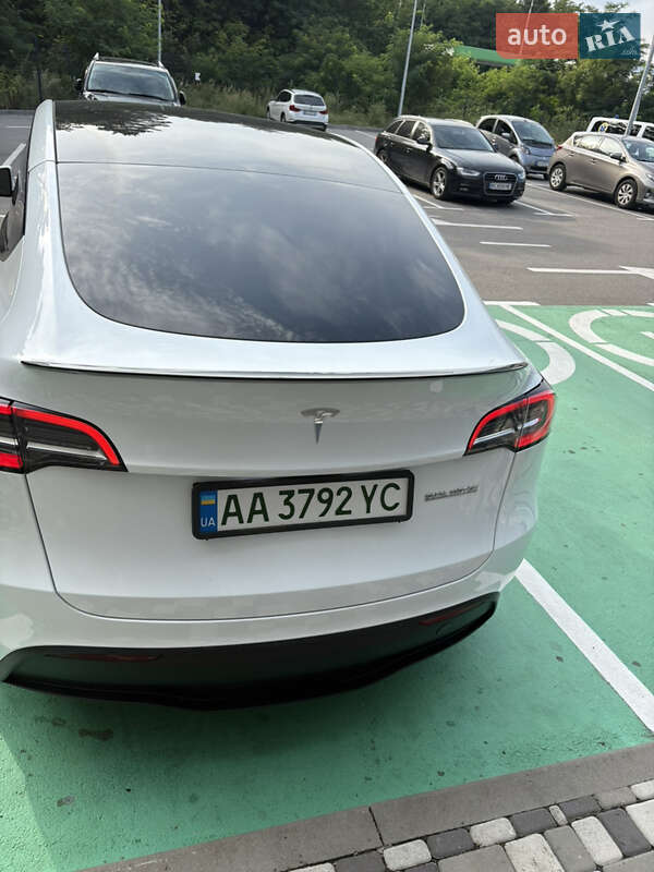 Внедорожник / Кроссовер Tesla Model Y 2023 в Борисполе