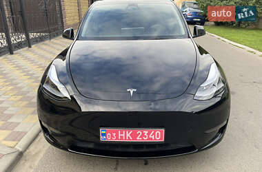 Внедорожник / Кроссовер Tesla Model Y 2022 в 